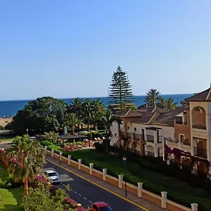 https://pleno-centro-de-isla-canela-primera-linea-de-playa.es-andalucia.com